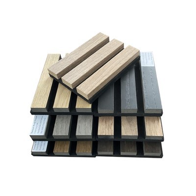 Le panneau acoustique transforme les pièces bruyantes en zones confortables